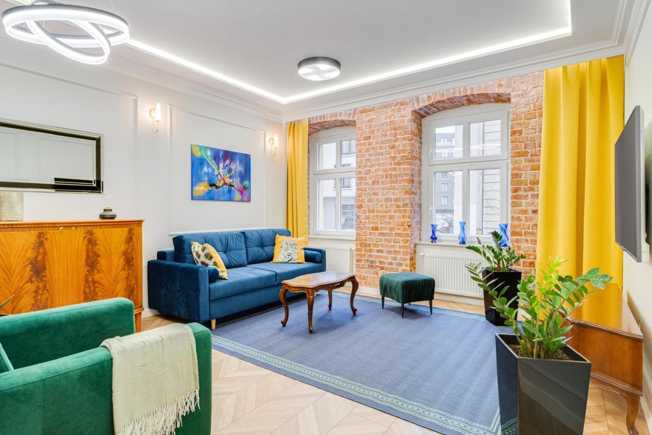 Pleasant Apart ~ 700M Main Square - Self Check-In 24H Wroclaw Ngoại thất bức ảnh