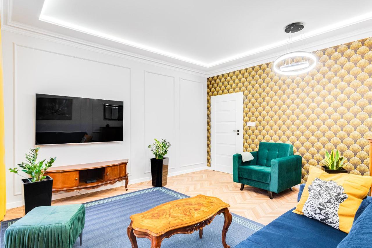 Pleasant Apart ~ 700M Main Square - Self Check-In 24H Wroclaw Ngoại thất bức ảnh