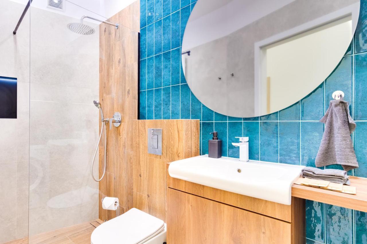 Pleasant Apart ~ 700M Main Square - Self Check-In 24H Wroclaw Ngoại thất bức ảnh